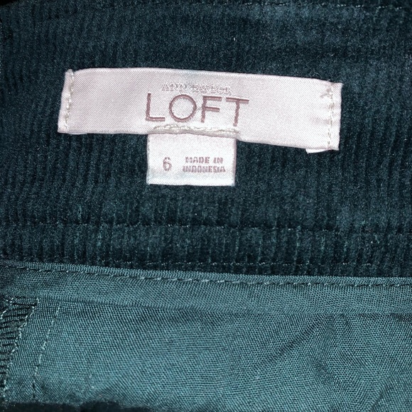 NWOT, LOFT Dark Green Skirt, Size 6 - Picture 3 of 3